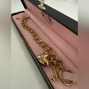 NIB Juicy Couture Gold Tone “Puffy” Heart & “J” Charm Bracelet with Original Box